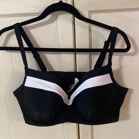 Cactus Other - A Cactus bikini top NWOT in 40 DD